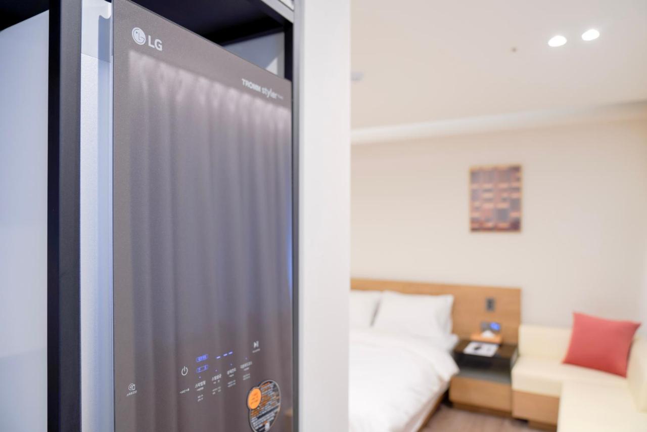Eden Foret Hotel Чунгджу Екстериор снимка